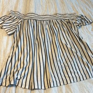 American eagle off the shoulder top